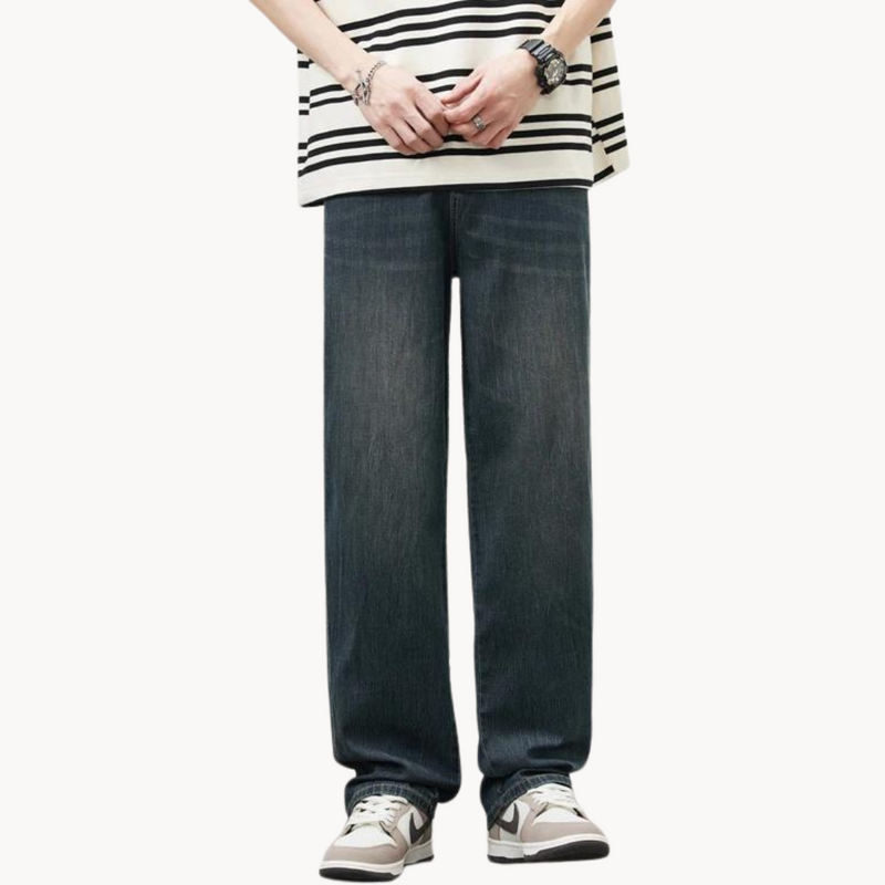 Men's Relaxed Wide-Leg Jeans