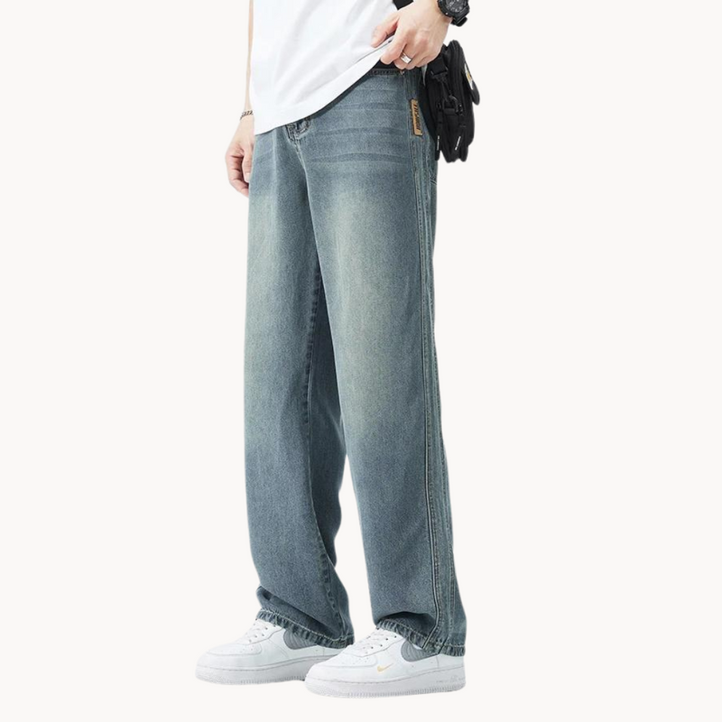 Men's Relaxed Wide-Leg Jeans