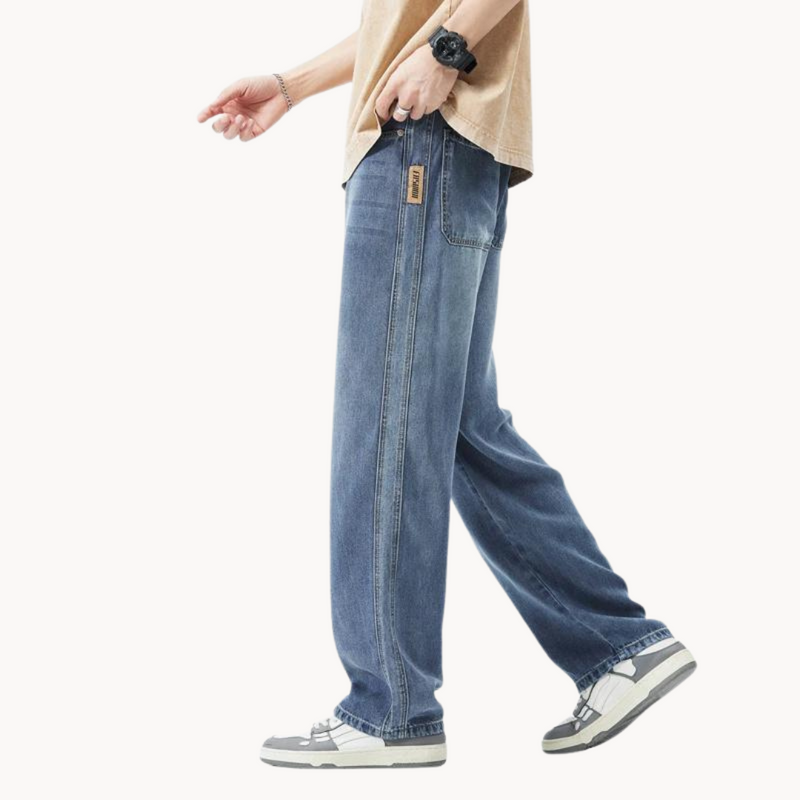 Men's Relaxed Wide-Leg Jeans