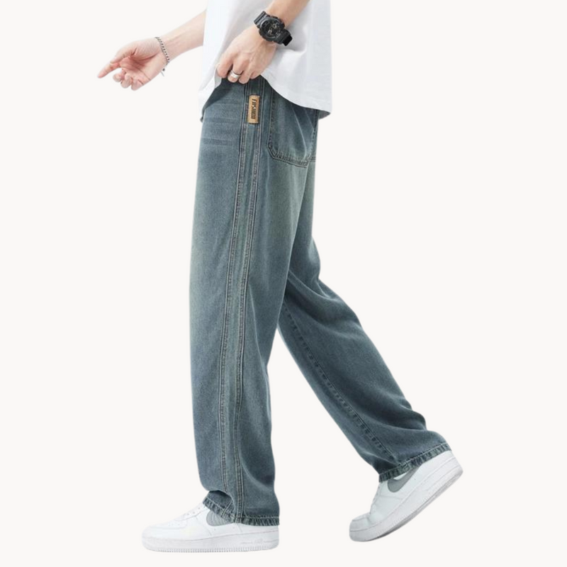 Men's Relaxed Wide-Leg Jeans