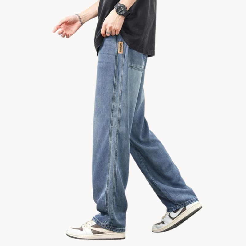 Men's Relaxed Wide-Leg Jeans